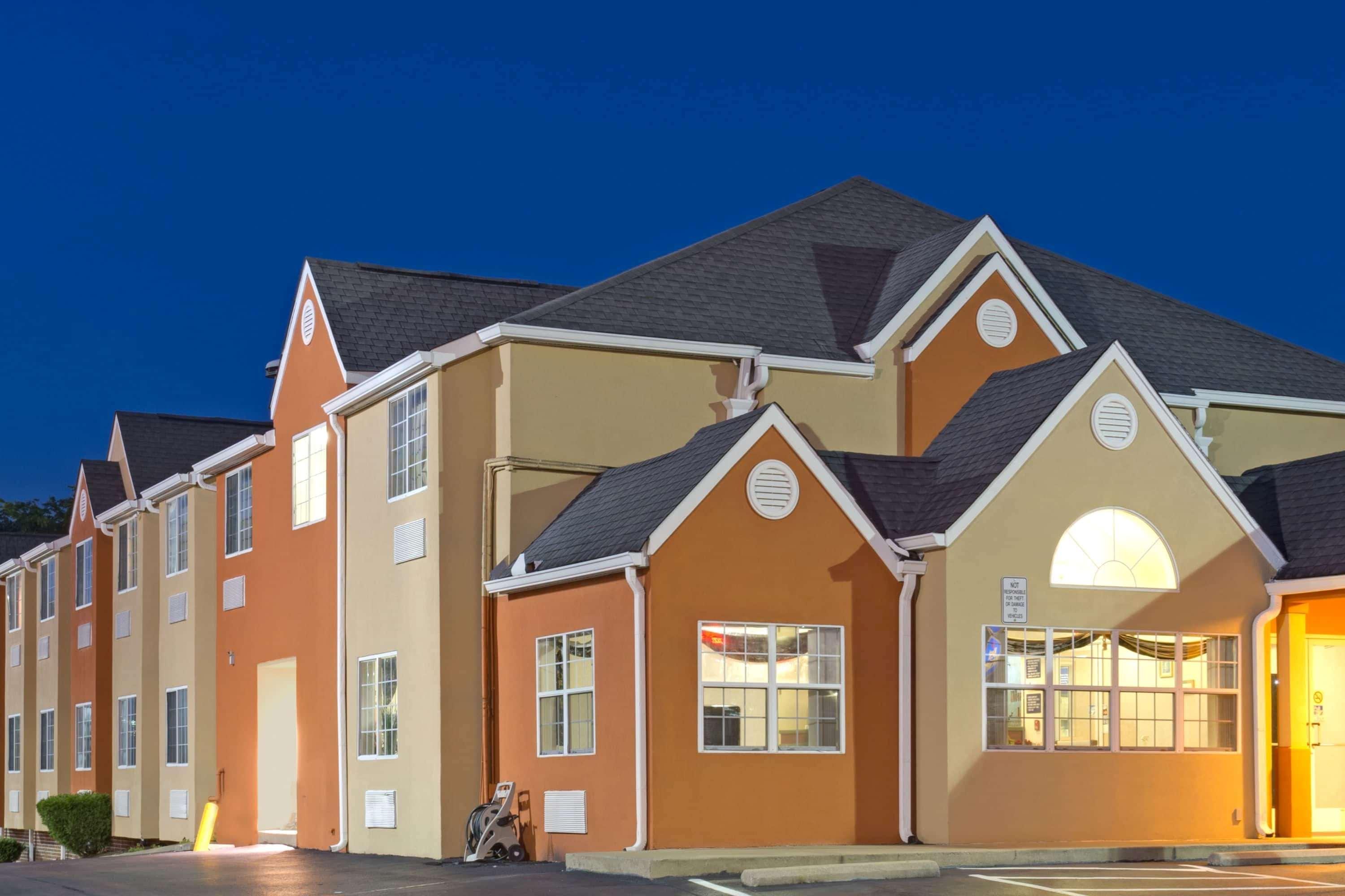 Microtel Inn By Wyndham - מורפריסבורו מראה חיצוני תמונה